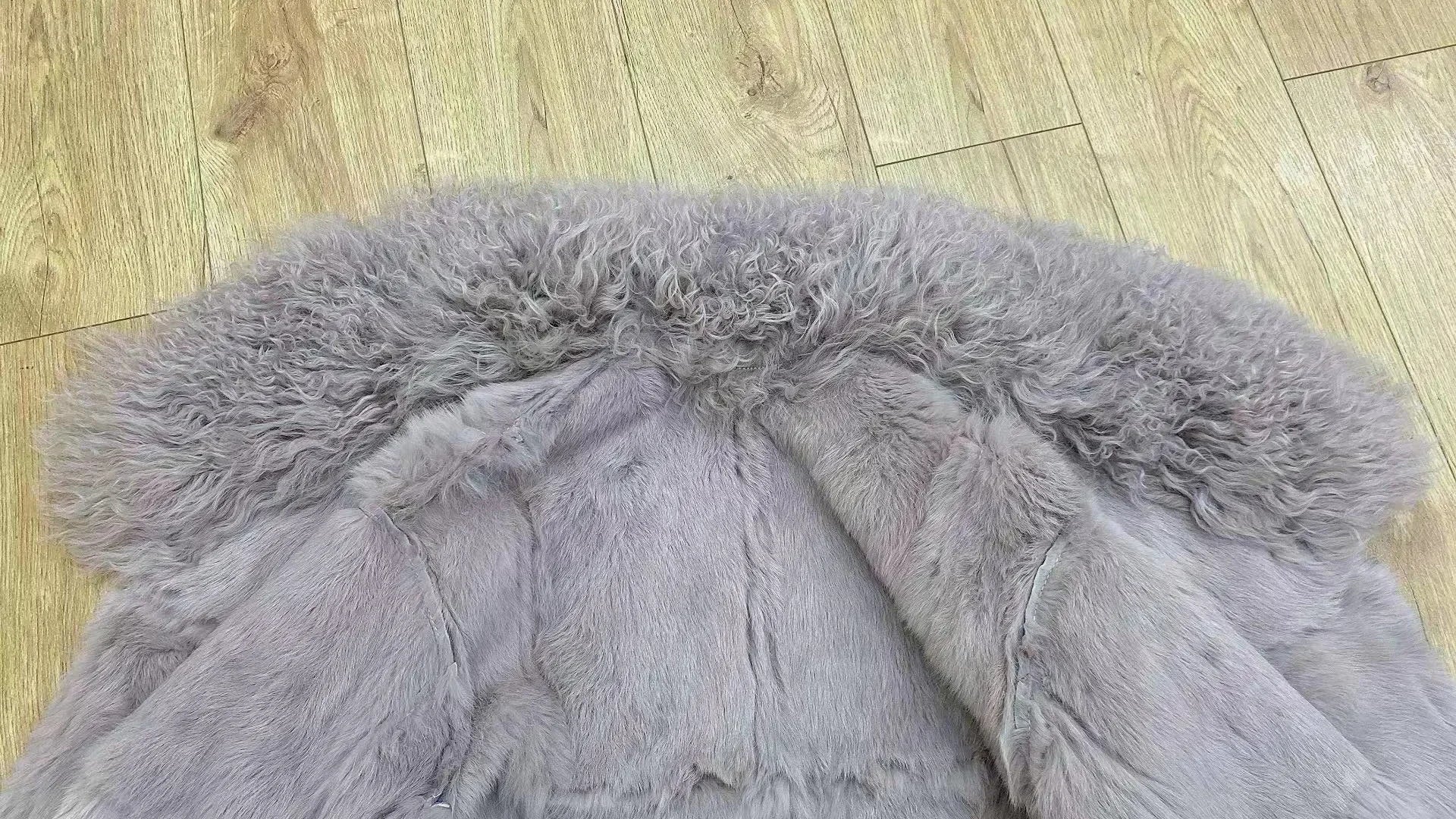 2024 Sprng and Aumn Sort Fur Women's Sheskin Jcket, Taned Sede Fabric, 100% Ntural Rbbit ur Liing, Luxrious And F