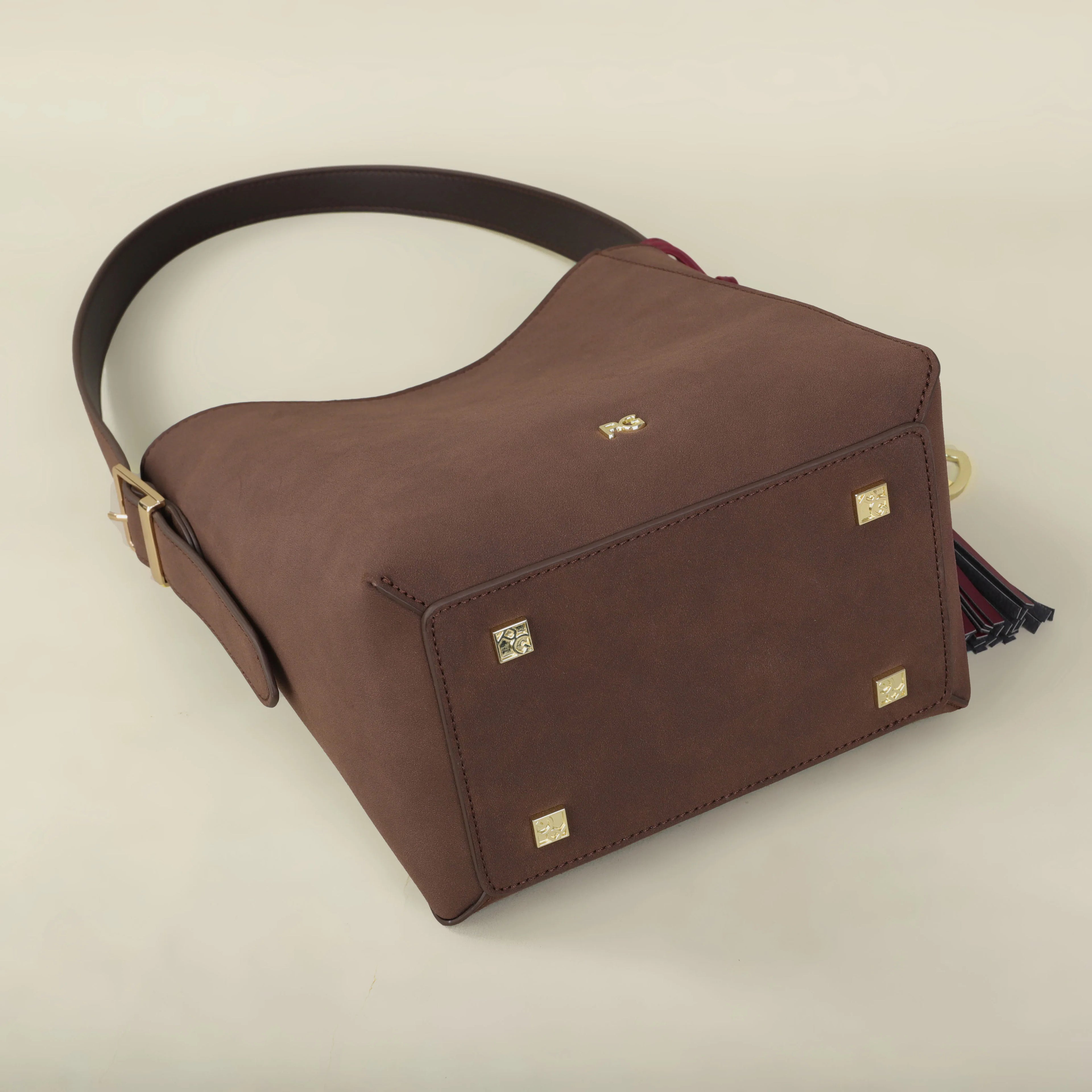 PG Lightweight 2025 Fall/Winter Latest Fashion Design Crossbody Bag, High-end Minimalist Elegant Women's Bag